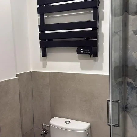 Garibaldi 12, Accanto Alla Stazione In Centro Storico Apartment