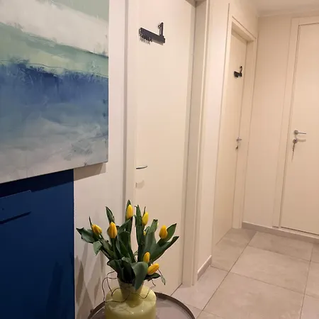Apartment Garibaldi 12, Accanto Alla Stazione In Centro Storico